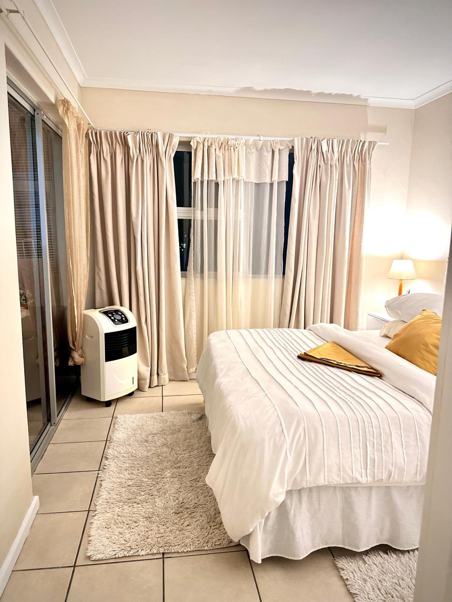 Caline Vip Apartments, Beach Close بلوبيرجستراند المظهر الخارجي الصورة